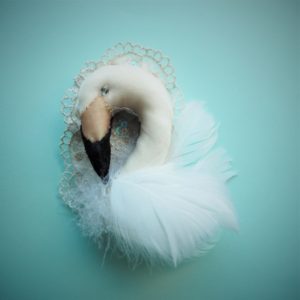Swan：brooch