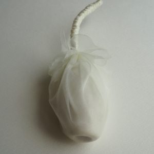 誘う花 / Inviting flower（1750×550×550mm）