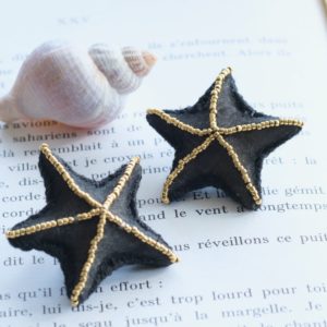 black starfish earrings