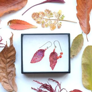 紅葉のピアス