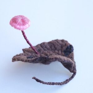 ハナオチバタケ ブローチ